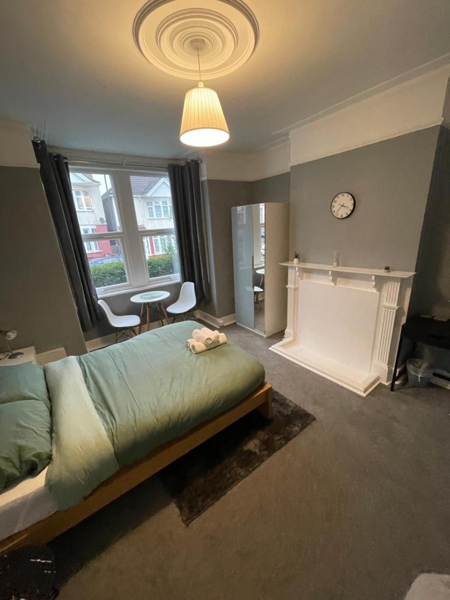 Cosy Double Rooms A Stones Throw From Wembley Stadium Londres Extérieur photo